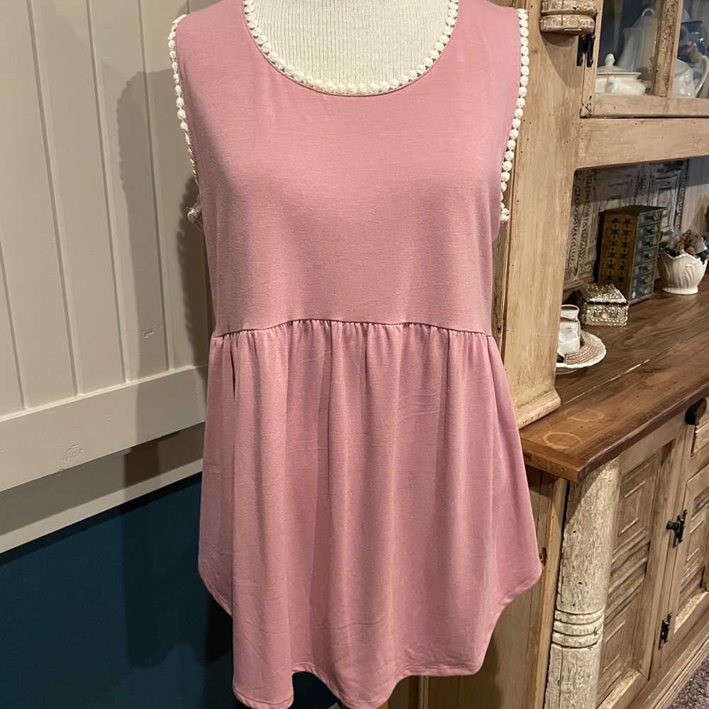 Zenana Outfitters Mauve Tank Top with Lace Trim